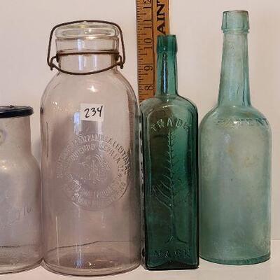 Lot 234: Rare Green LQC Wisharts 1859 Pine Tree Tar Cordial Philadelphia Bottle and More