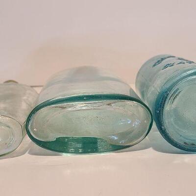 Lot 221: Antique Bottles ( Chas Davis, Lydia Pinkham, Voliter, Calahan & McCrudden