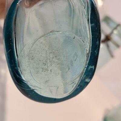 Lot 211: A. Martinelli Minolta NJ Soda Bottle, Leotric Mason, Pinkhams Bottle and More