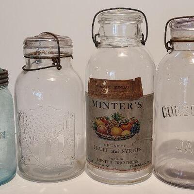 Lot 208: Large Canning Jars Unique (The Queen, Conserve, Minters, Monarch)