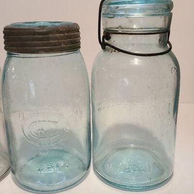 Lot 198: Unique Early Mason and Lightning Jars 
