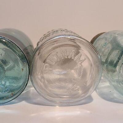 Lot 198: Unique Early Mason and Lightning Jars 