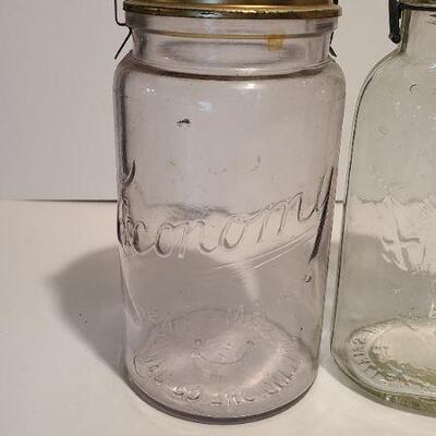 Lot 194: Rare "THE MASON JAR" Wears Jar, Economy Jar