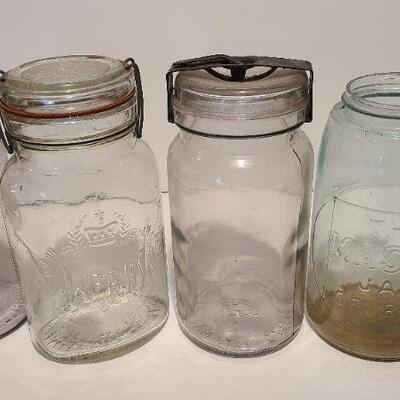 Lot 194: Rare "THE MASON JAR" Wears Jar, Economy Jar