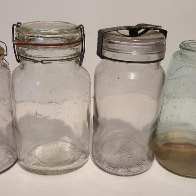 Lot 194: Rare "THE MASON JAR" Wears Jar, Economy Jar