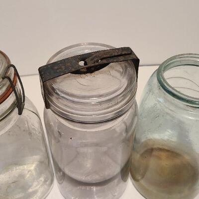 Lot 194: Rare "THE MASON JAR" Wears Jar, Economy Jar