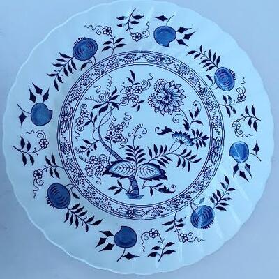 Woods and Sons Old Vienna Onion Pattern Dinner Plate