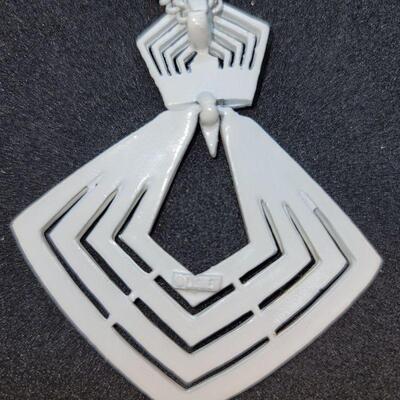 LOT JMO6: 24" LONG WHITE LISNER NECKLACE WITH 3 INCH PENDANT, CLIP ON JUDY LEE EARRINGS WITH AURORA BOREALIS STONES & A MILKY...