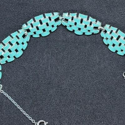 Lot JMO7: Vintage 7 " Coro Turquoise and silvertone bracelet with saftey clasp