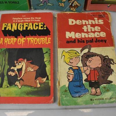 5 pc Vintage Paperbacks, Fiction: All This & Snoopy Too -to- Dennis the Menace