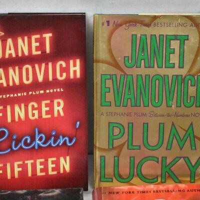 4 Hardcover Fiction Books by Janet Evanovich: Finger -to- Wicked