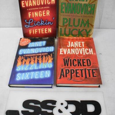 4 Hardcover Fiction Books by Janet Evanovich: Finger -to- Wicked