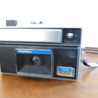 Pair of Vintage Cameras Kodak Brownie Bullet and Keystone 115X