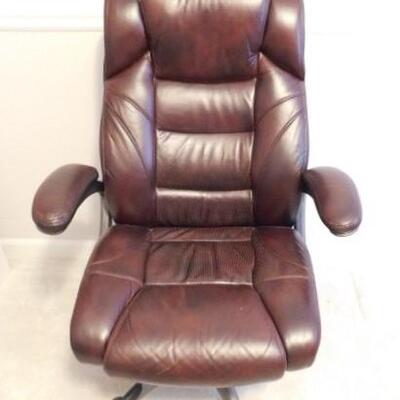 Broyhill Metal Frame Leather Adjustable Office Chair | EstateSales.org