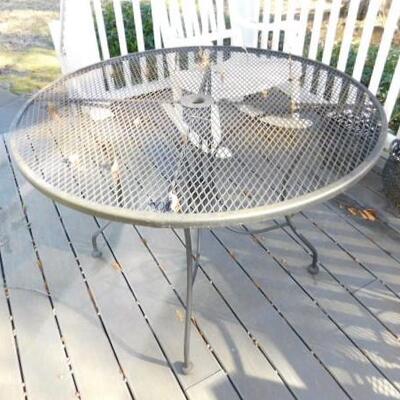 Outdoor Patio Metal Round Table 42