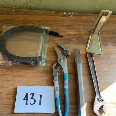 Lot 437 - tools