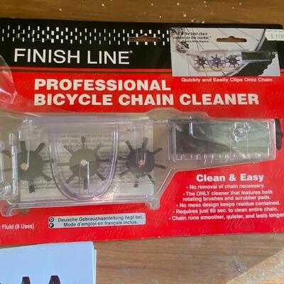 Lot 444 - Bicycle chain cleaner