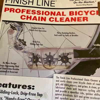 Lot 444 - Bicycle chain cleaner