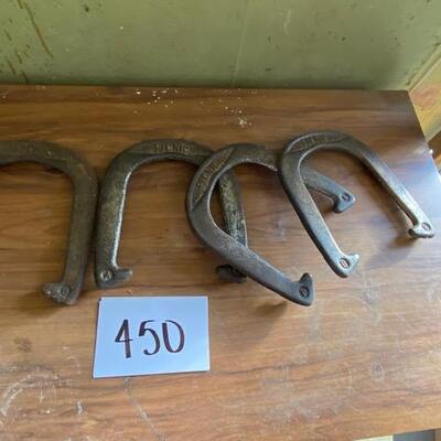 Lot 450 - throwing Horse Shoes