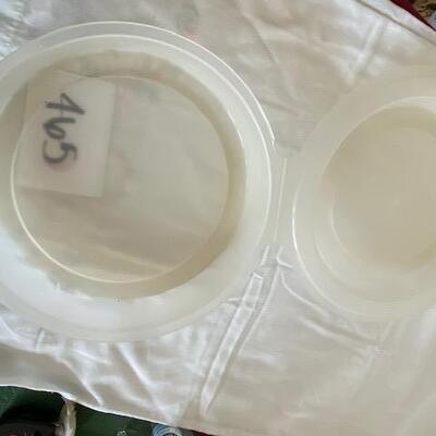 Lot 465 - Corningware plastic hinged bowl