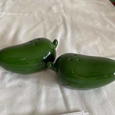 Lot 479 - Vintage Jalapeno Salt and Pepper