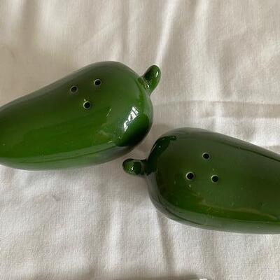 Lot 479 - Vintage Jalapeno Salt and Pepper