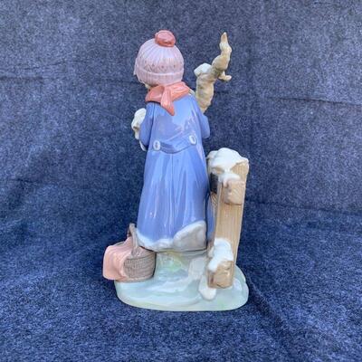 LOT 85  LLADRO DAISA FIGURINE #5287 WINTER FROST GIRL BIRD TREE ORIGINAL BOX