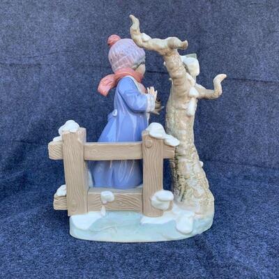 LOT 85  LLADRO DAISA FIGURINE #5287 WINTER FROST GIRL BIRD TREE ORIGINAL BOX
