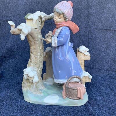 LOT 85  LLADRO DAISA FIGURINE #5287 WINTER FROST GIRL BIRD TREE ORIGINAL BOX