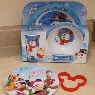Lot 5: New Child's Frosty Dish Set and Mickey Mouse Plate and Cookie Cutter