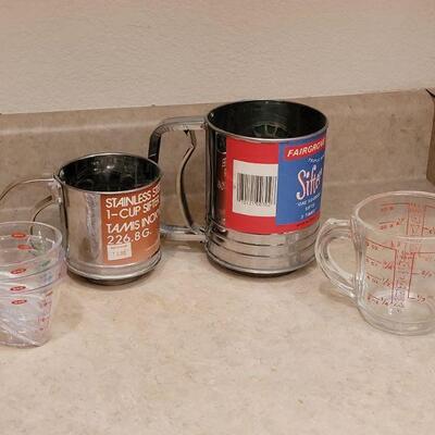 Lot 7: Measuring Cups and Sifters Lot