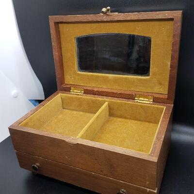 Lot 5 - Vintage mid century JewelKing wood jewelry box