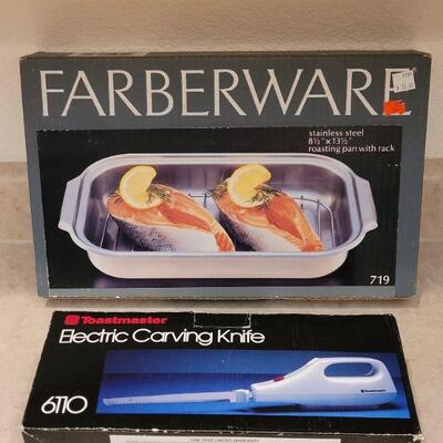 Lot 23:  Faberware Roasting Pan and Toastmaster Electric Knife