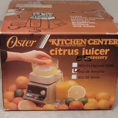 Lot 33: Oster Juicer Accessory 