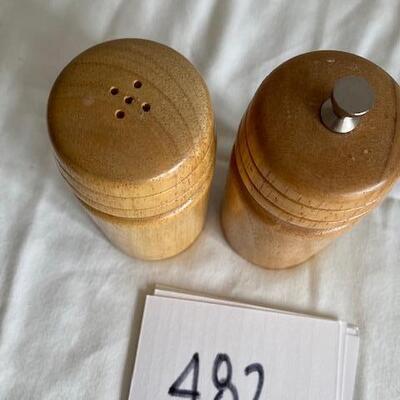 Lot 482 - Salt and Pepper set