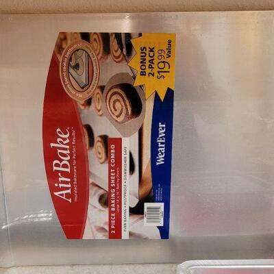 Lot 44: New Baking/Cooking Lot