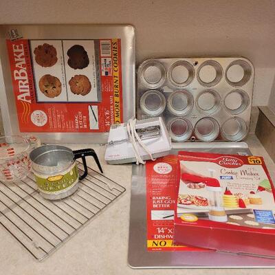 Lot 49: Baking Start Up Lot
