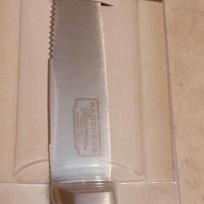 Lot 65: NEW Rancher's Reserve Steak Knives