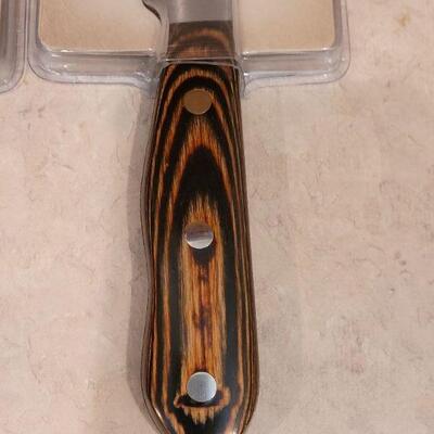Lot 65: NEW Rancher's Reserve Steak Knives