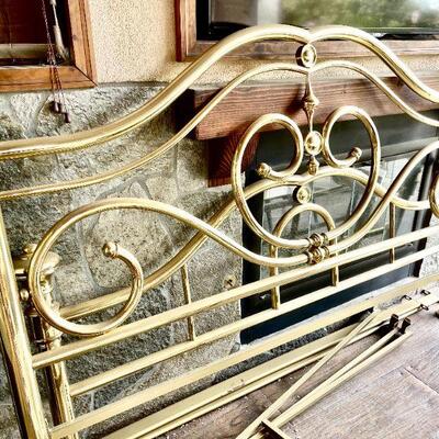 LOT 105  VINTAGE HEAVY CAL KING BRASS BED FRAME