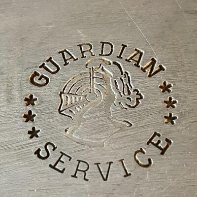 LOT 109  ANTIQUE SET OF GUARDIAN SERVICE HAMMERED ALUMINUM COOKWARE