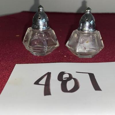 Lot 487 - Vintage Salts