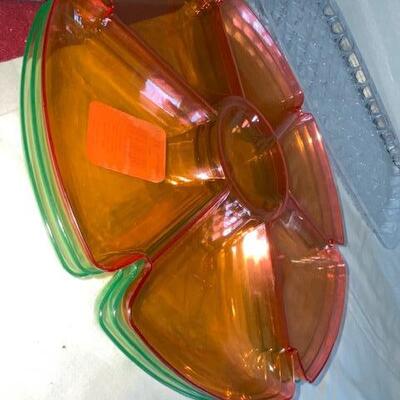 Lot 497 - plastic party ware