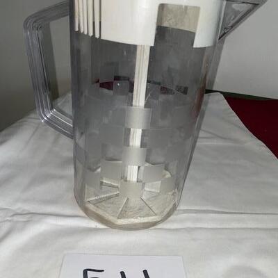 Lot 511 - Pampered Chef Iced Tea Pot