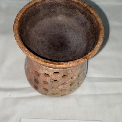 Lot 513 - Stone tart warmer