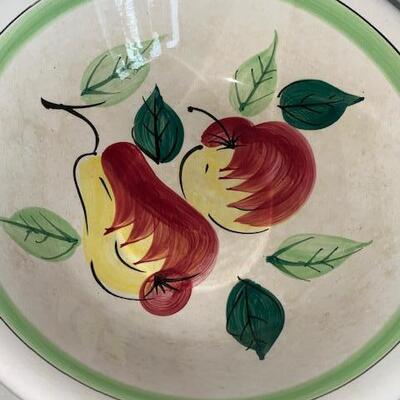 Lot 514 - Vintage bowl and sugar