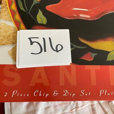 Lot 516 - Chip and dip platter and bowl