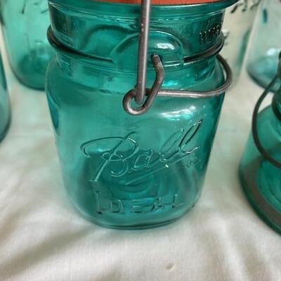 Lot 518 - Vintage Blue Canning Jars