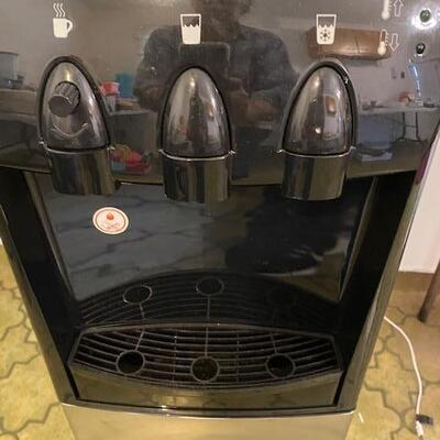 Lot 522 -  GE Profile Water Dispenser