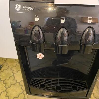 Lot 522 -  GE Profile Water Dispenser